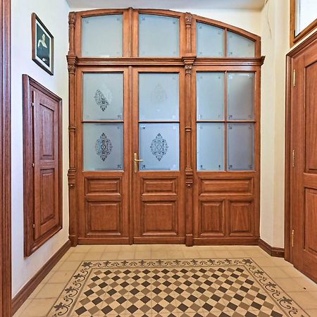 Apartment Nebovidy I - Historic Centre - Terrace - Air Conditioning Praga Esterno foto