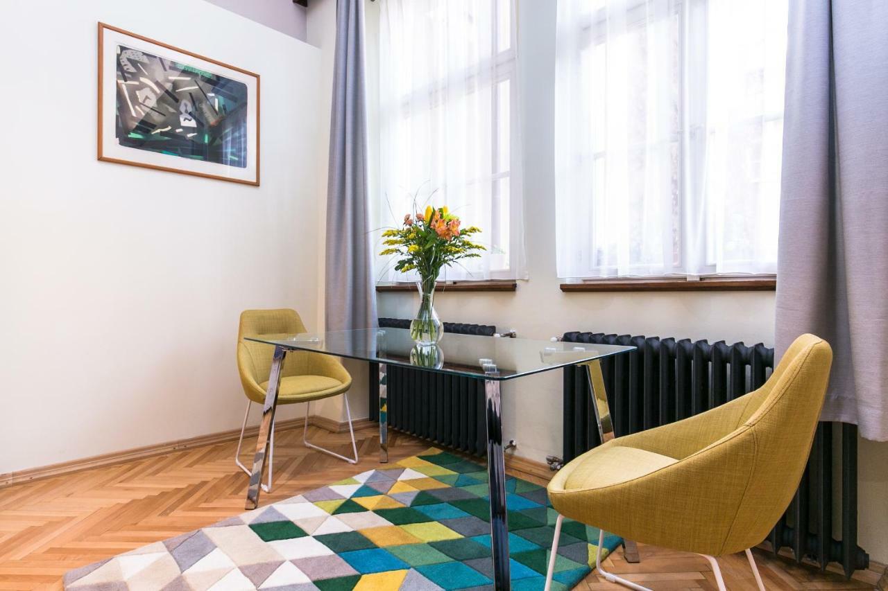 Apartment Nebovidy I - Historic Centre - Terrace - Air Conditioning Praga Esterno foto